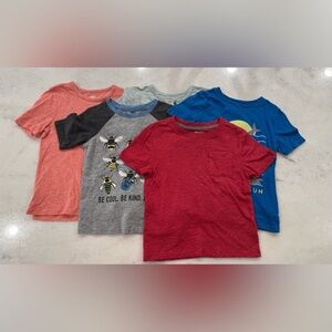 5 Old Navy Kids Short Sleeve Tees